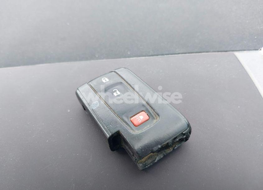 Photo 11 of 2005 Toyota Prius (VIN JTDKB20U850122548)