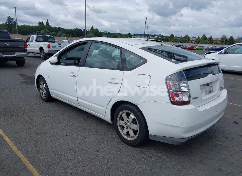 Photo 3 of 2005 Toyota Prius (VIN JTDKB20U850122548)