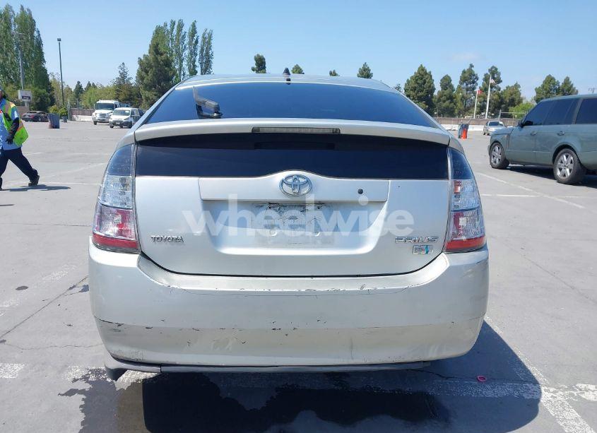 Photo 16 of 2005 Toyota Prius (VIN JTDKB20U850125353)