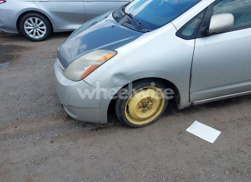 Photo 13 of 2005 Toyota Prius (VIN JTDKB20U853006958)