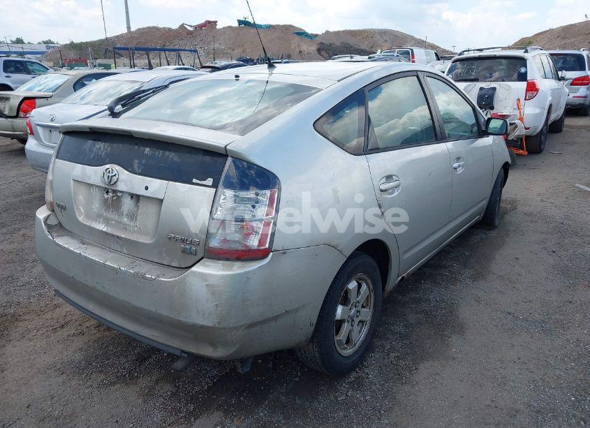 Photo 4 of 2005 Toyota Prius (VIN JTDKB20U853006958)