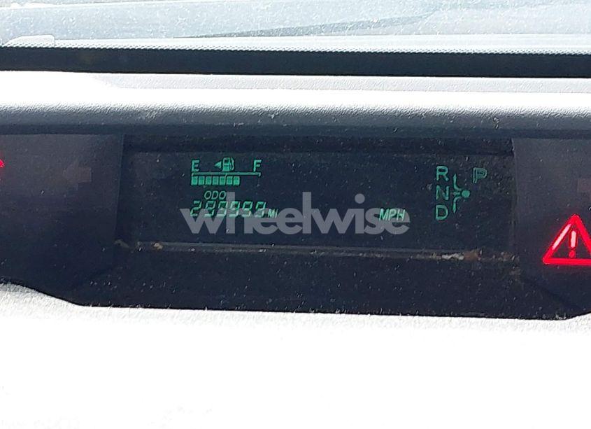 Photo 7 of 2005 Toyota Prius (VIN JTDKB20U853006958)