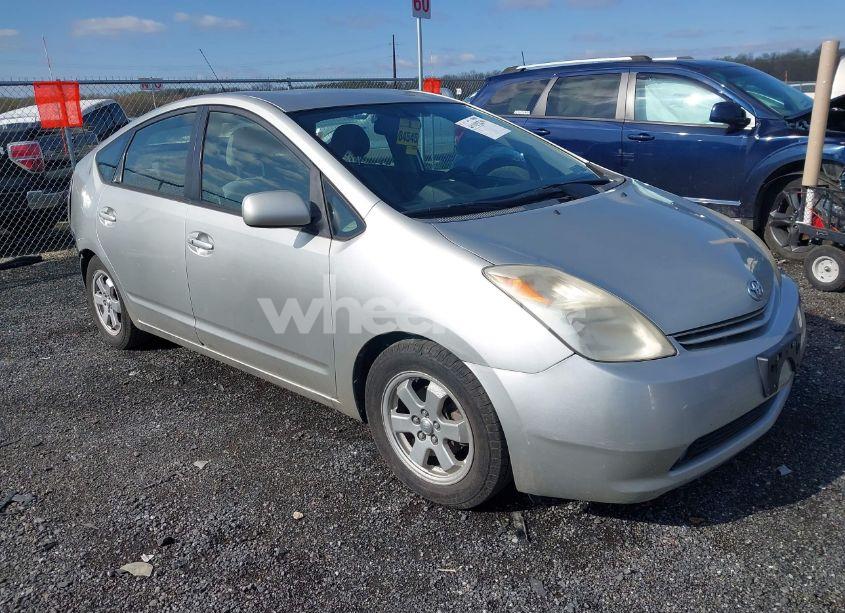 2005 Toyota Prius (VIN JTDKB20U853025994) main photo