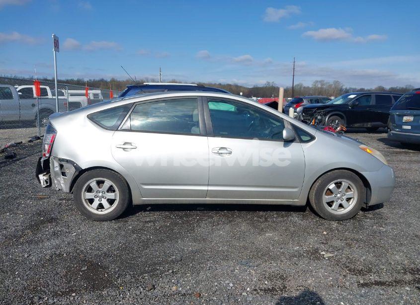 Photo 13 of 2005 Toyota Prius (VIN JTDKB20U853025994)