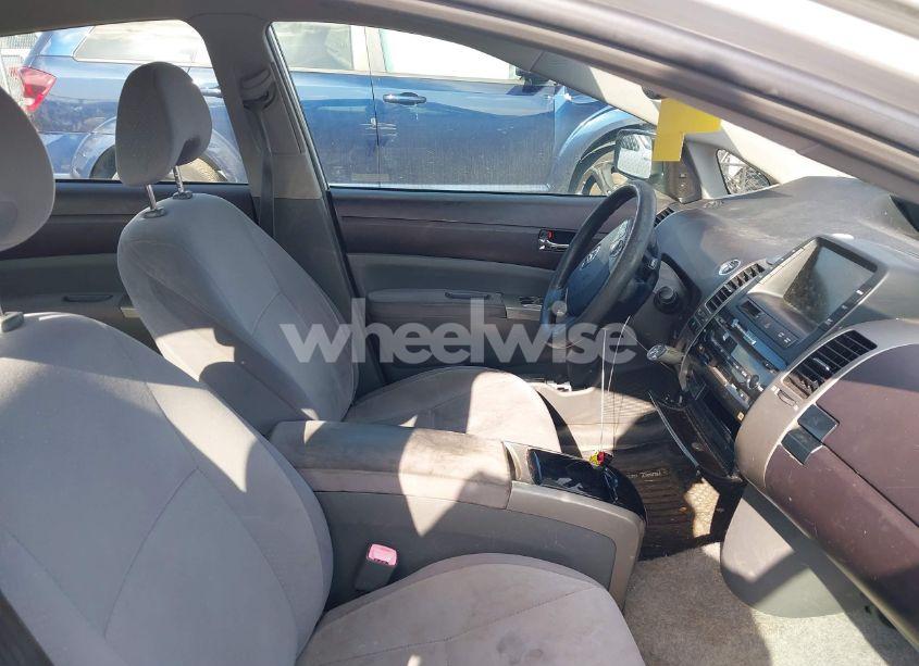 Photo 5 of 2005 Toyota Prius (VIN JTDKB20U853025994)