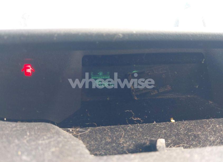 Photo 7 of 2005 Toyota Prius (VIN JTDKB20U853025994)