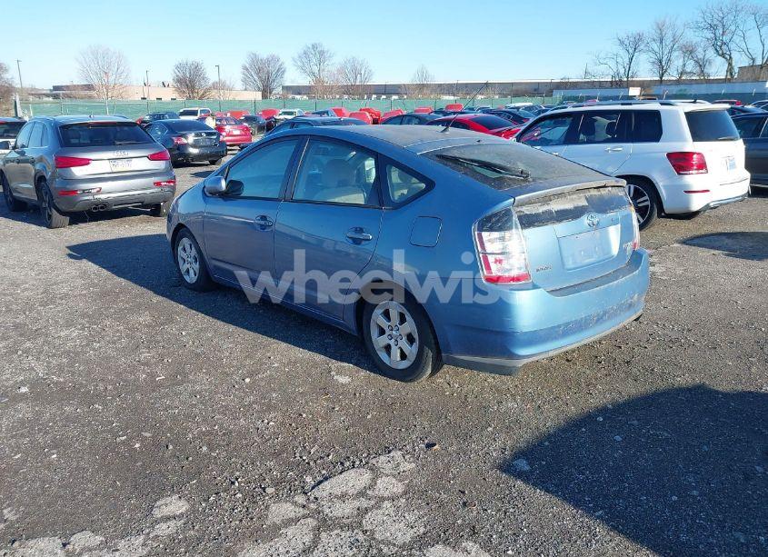 Photo 3 of 2005 Toyota Prius (VIN JTDKB20U853041855)