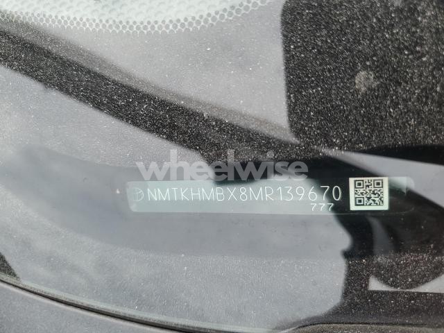 Photo 9 of 2021 TOYOTA C-HR XLE (VIN JTDKB20U853057442)