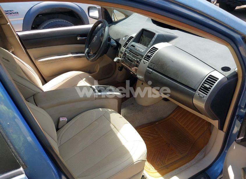 Photo 5 of 2005 Toyota Prius (VIN JTDKB20U853063810)