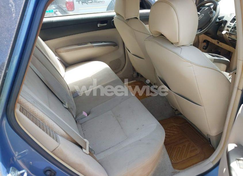 Photo 8 of 2005 Toyota Prius (VIN JTDKB20U853063810)