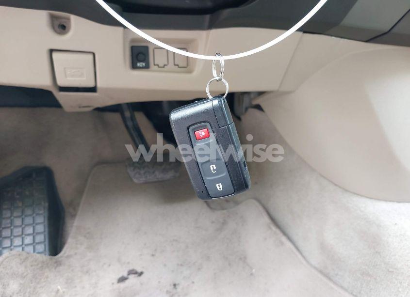 Photo 11 of 2005 Toyota Prius (VIN JTDKB20U853125464)