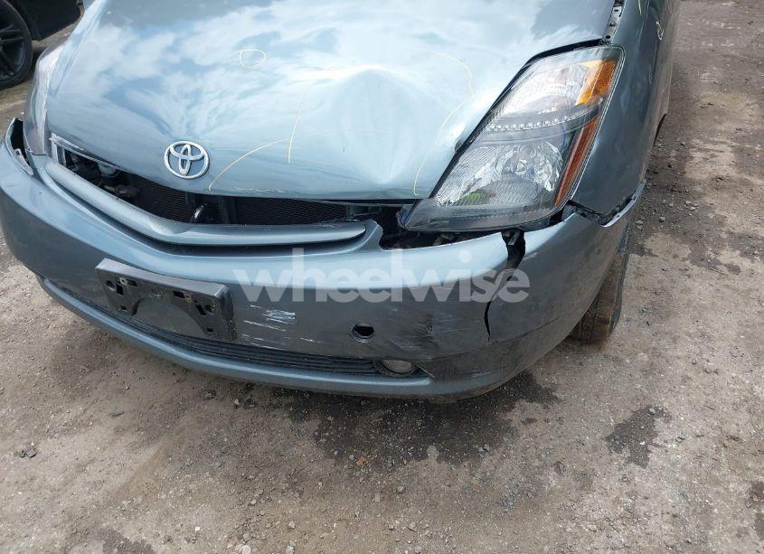 Photo 6 of 2005 Toyota Prius (VIN JTDKB20U853125464)