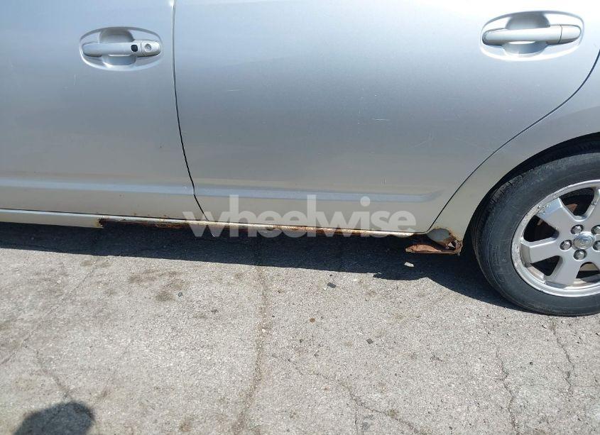 Photo 6 of 2005 Toyota Prius (VIN JTDKB20U857048507)