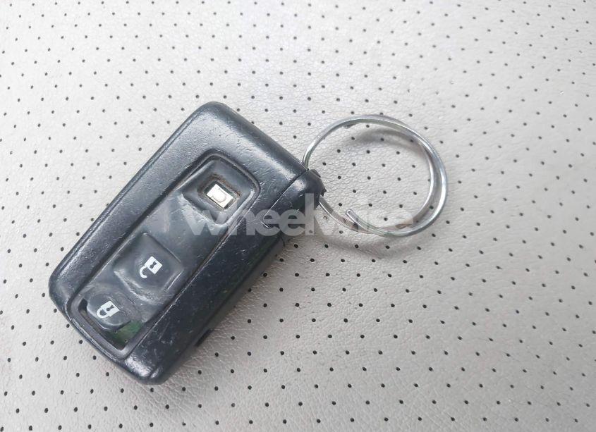 Photo 11 of 2006 Toyota Prius (VIN JTDKB20U867508296)