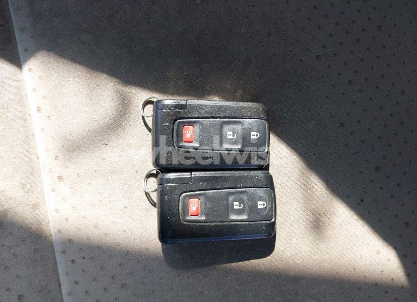 Photo 11 of 2008 Toyota Prius (VIN JTDKB20U887732171)