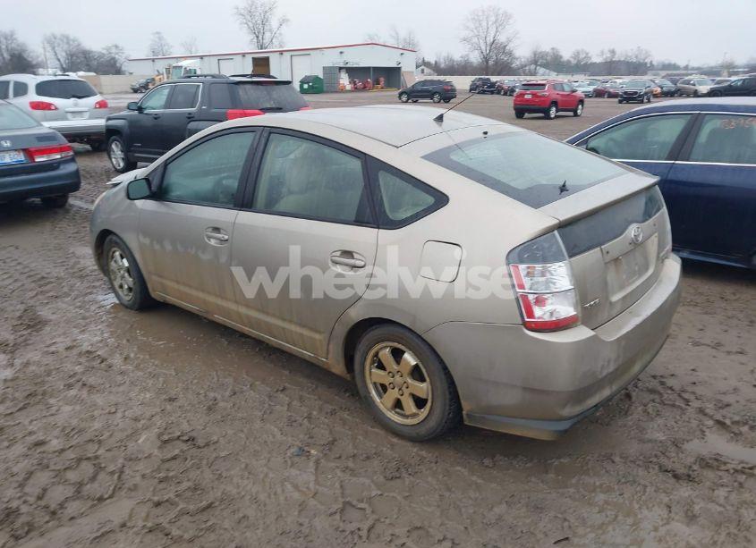 Photo 3 of 2004 Toyota Prius (VIN JTDKB20U940001168)
