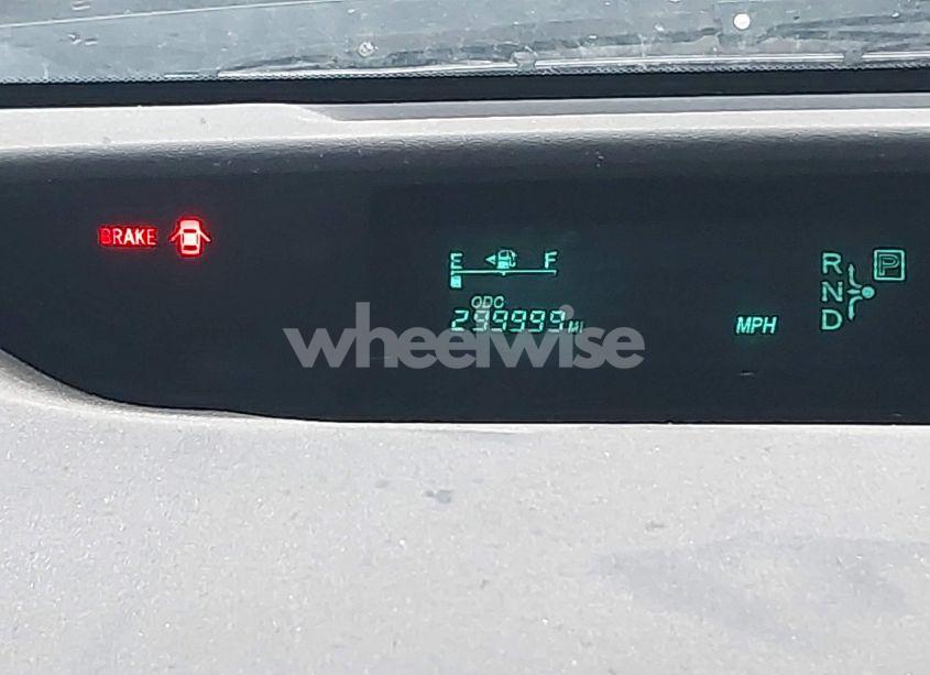 Photo 7 of 2004 Toyota Prius (VIN JTDKB20U940001168)