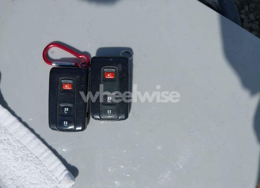 Photo 11 of 2004 Toyota Prius (VIN JTDKB20U940027625)