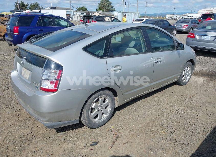 Photo 4 of 2004 Toyota Prius (VIN JTDKB20U940027625)