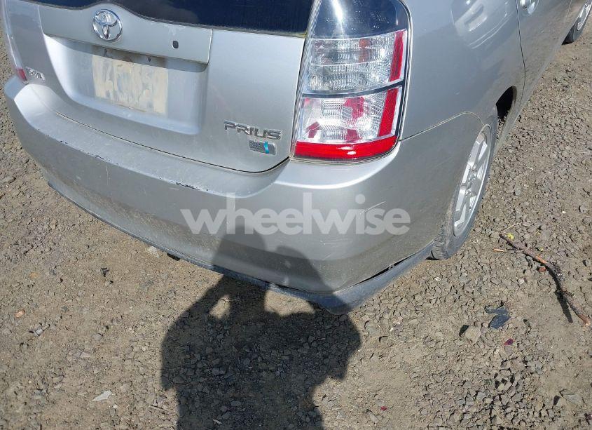 Photo 6 of 2004 Toyota Prius (VIN JTDKB20U940027625)