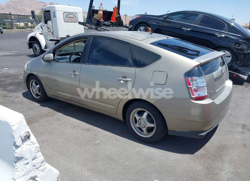 Photo 3 of 2005 Toyota Prius (VIN JTDKB20U950123255)