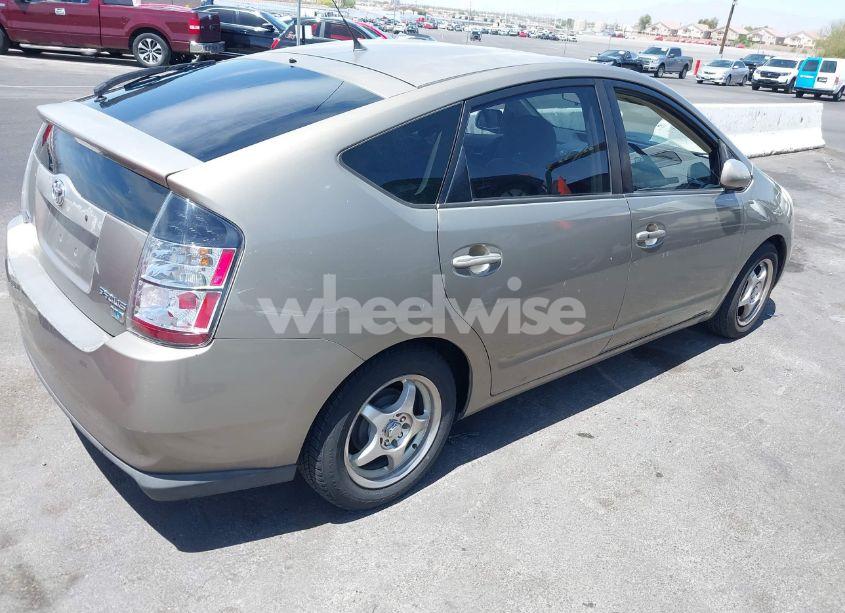 Photo 4 of 2005 Toyota Prius (VIN JTDKB20U950123255)