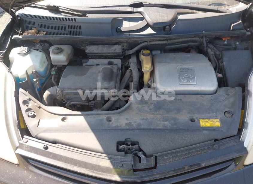 Photo 10 of 2005 Toyota Prius (VIN JTDKB20U953001557)