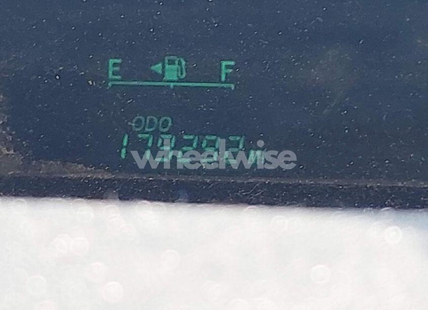 Photo 7 of 2005 Toyota Prius (VIN JTDKB20U953001557)