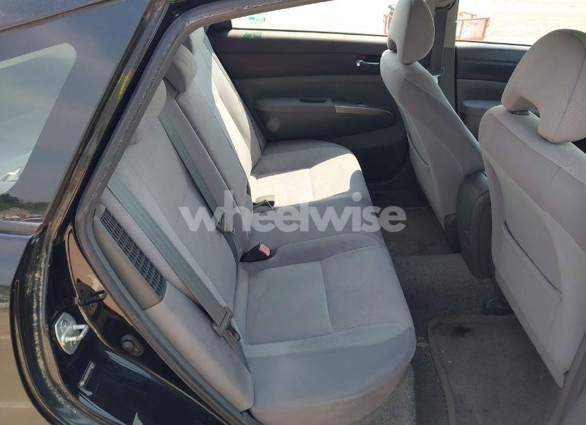 Photo 8 of 2005 Toyota Prius (VIN JTDKB20U953003437)