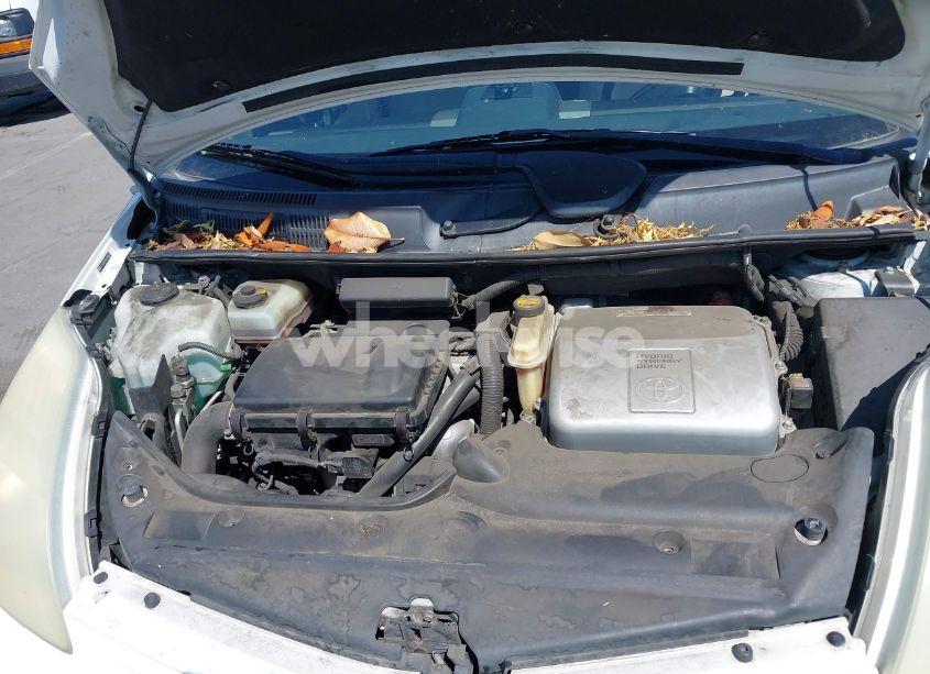 Photo 10 of 2005 Toyota Prius (VIN JTDKB20U953048667)