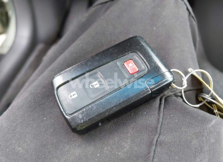 Photo 11 of 2006 Toyota Prius (VIN JTDKB20U963143831)