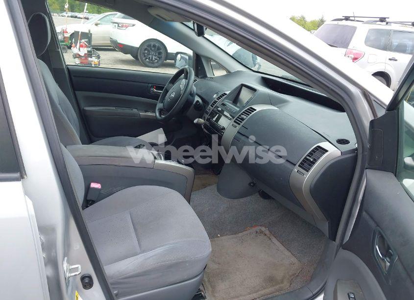 Photo 5 of 2006 Toyota Prius (VIN JTDKB20U967074471)