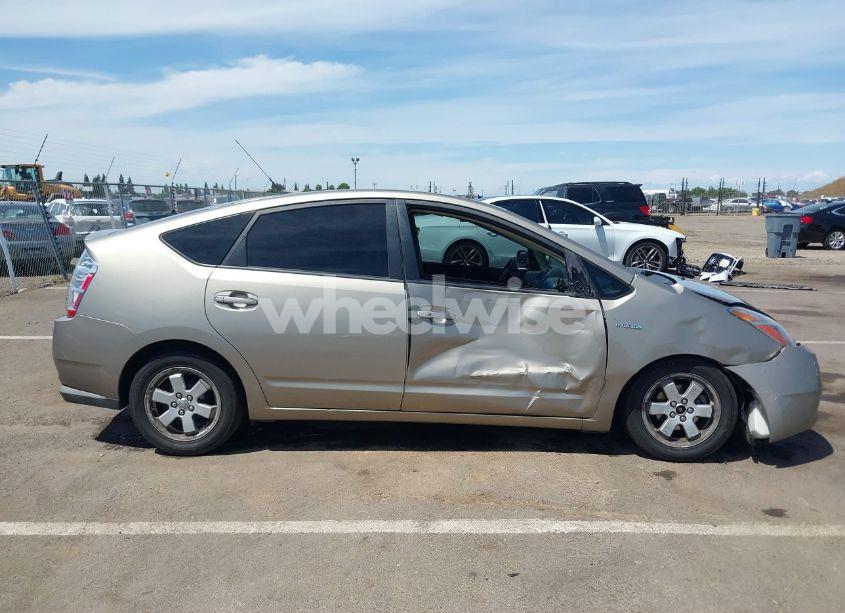 Photo 13 of 2008 Toyota Prius BASE (CVT-E) (VIN JTDKB20U987713645)