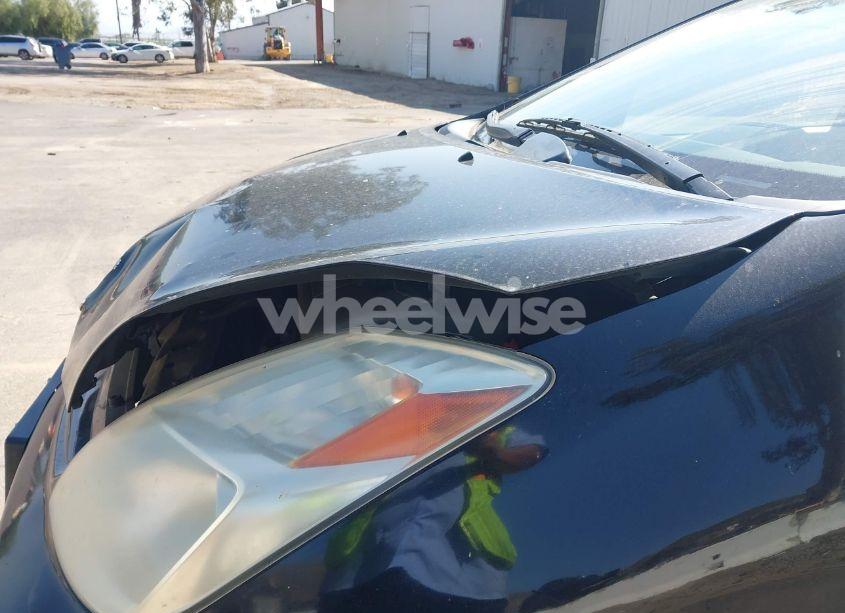 Photo 12 of 2004 Toyota Prius (VIN JTDKB20UX40031909)