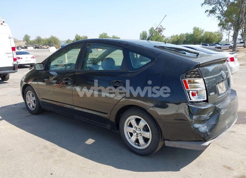 Photo 3 of 2004 Toyota Prius (VIN JTDKB20UX40031909)