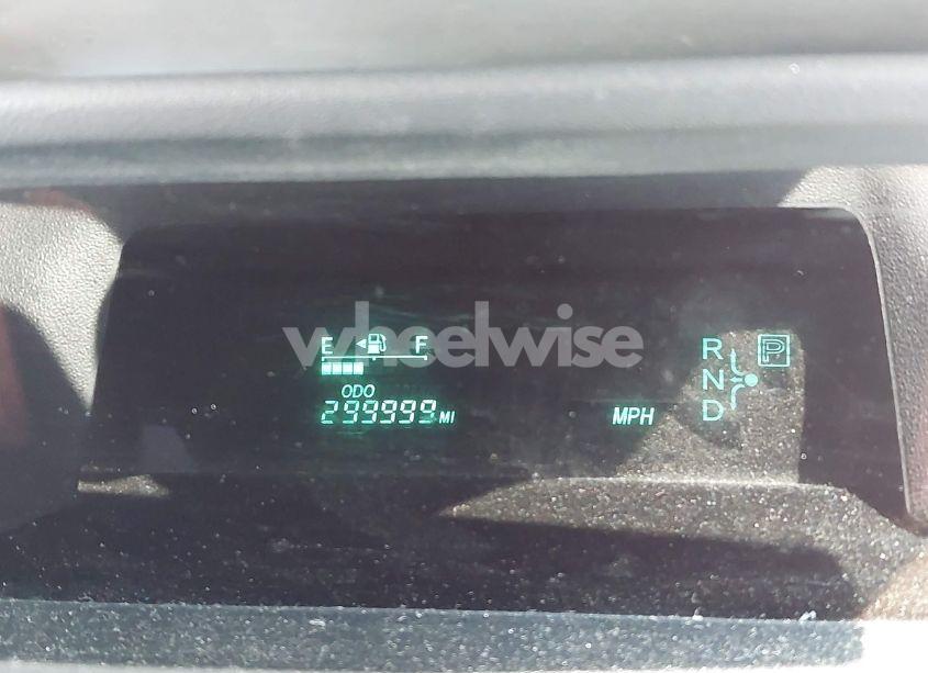 Photo 7 of 2004 Toyota Prius (VIN JTDKB20UX40031909)