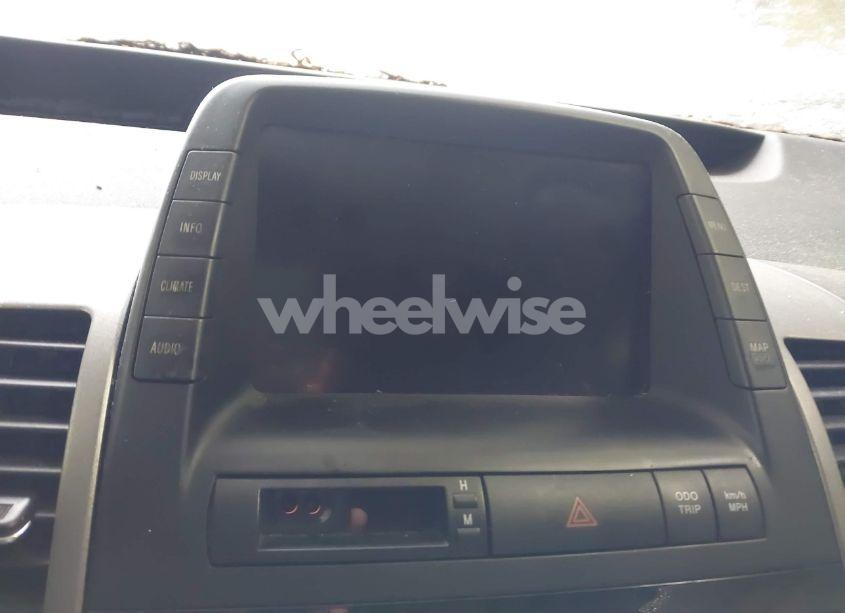 Photo 7 of 2005 Toyota Prius (VIN JTDKB20UX53019937)