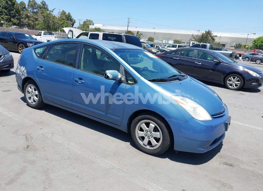 2005 Toyota Prius (VIN JTDKB20UX53031585) main photo