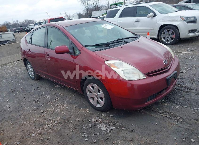 2005 Toyota Prius (VIN JTDKB20UX57045057) main photo