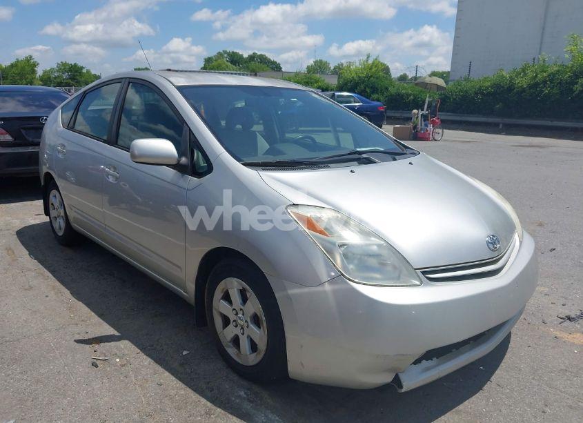 2005 Toyota Prius (VIN JTDKB20UX57051568) main photo