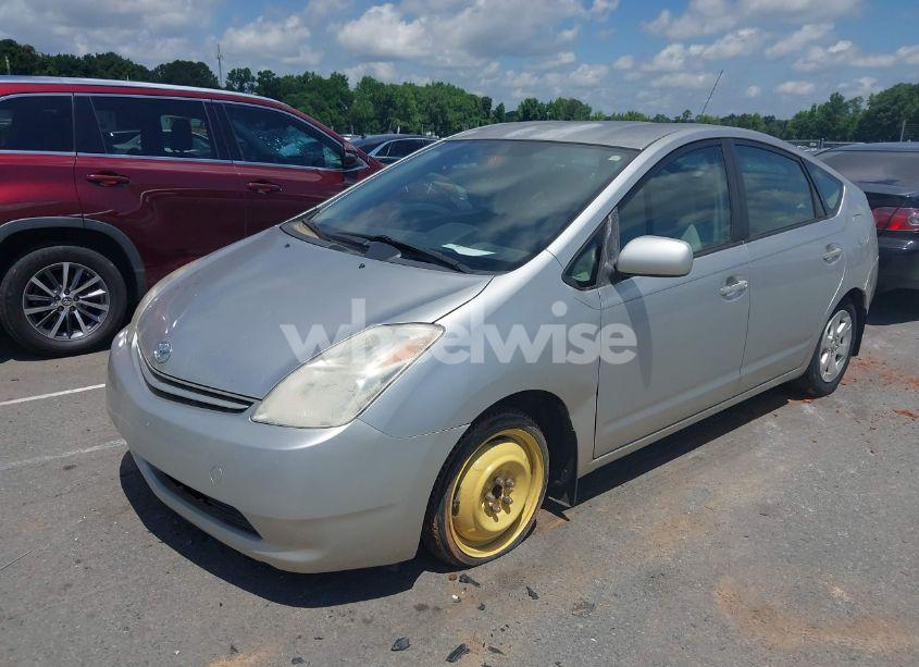 Photo 2 of 2005 Toyota Prius (VIN JTDKB20UX57051568)