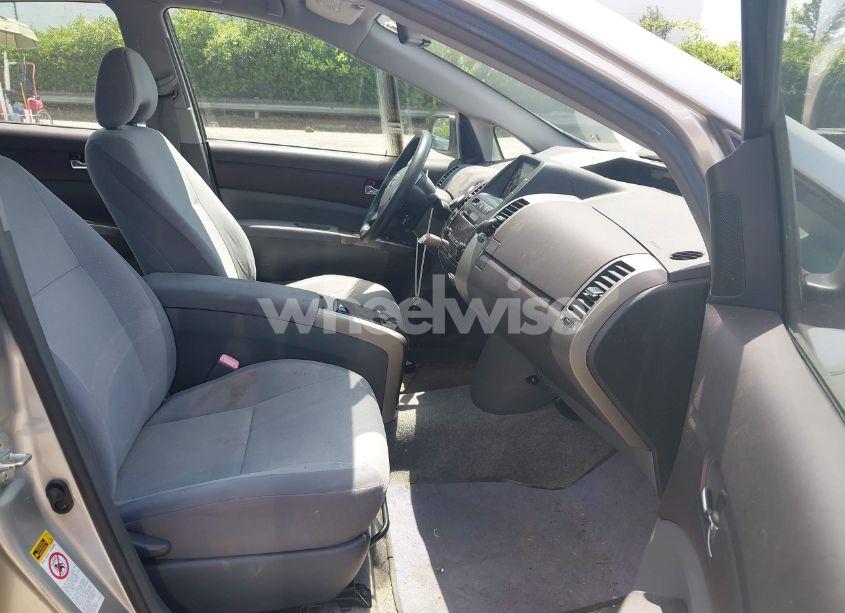 Photo 5 of 2005 Toyota Prius (VIN JTDKB20UX57051568)