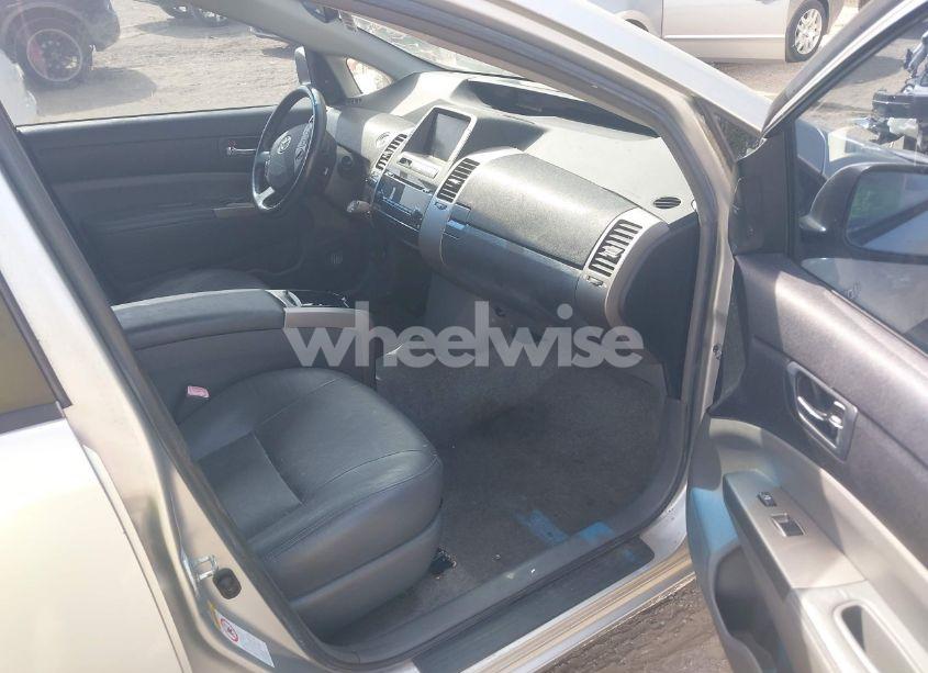 Photo 5 of 2006 Toyota Prius (VIN JTDKB20UX63157155)