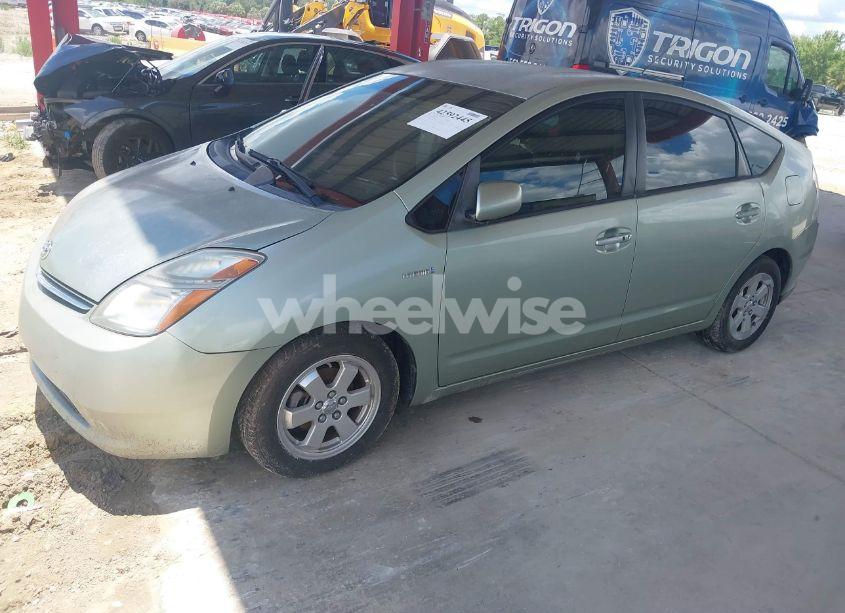 Photo 2 of 2006 Toyota Prius (VIN JTDKB20UX67510177)