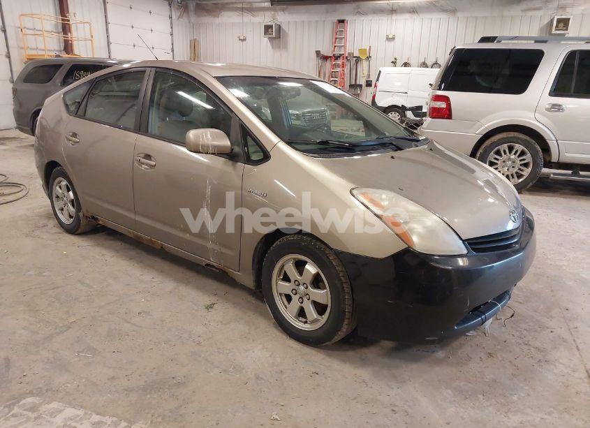 2006 Toyota Prius (VIN JTDKB20UX67527545) main photo
