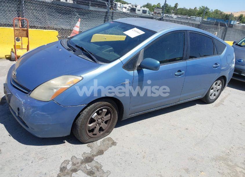 Photo 2 of 2007 Toyota Prius (VIN JTDKB20UX77661022)