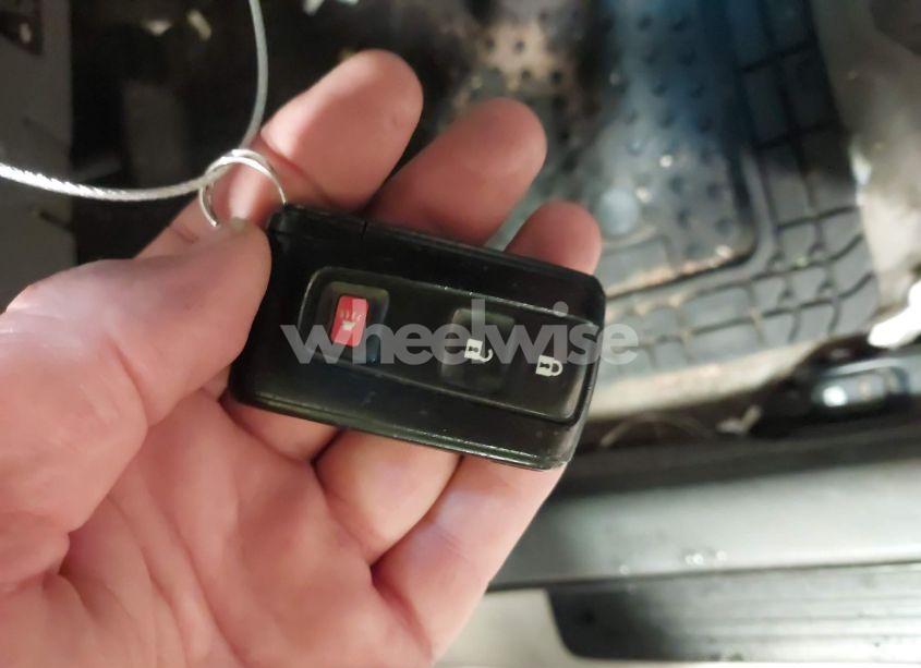 Photo 11 of 2008 Toyota Prius STANDARD/TOURING (VIN JTDKB20UX83416133)
