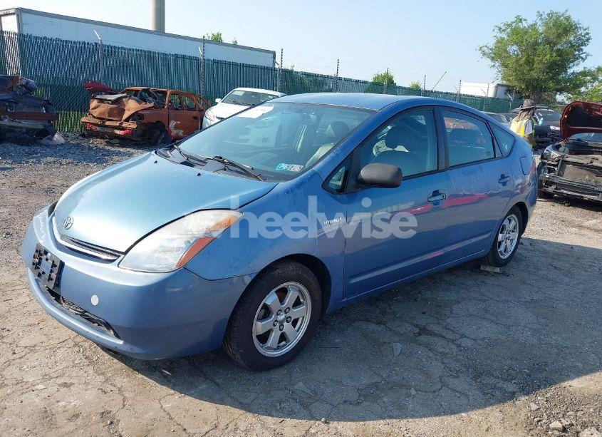 Photo 2 of 2008 Toyota Prius (VIN JTDKB20UX87728753)