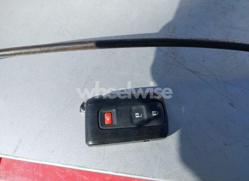 Photo 11 of 2008 Toyota Prius (VIN JTDKB20UX87803029)