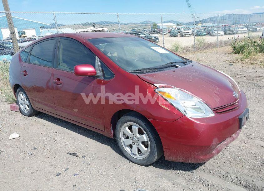 2005 Toyota Prius (VIN JTDKB22U053047999) main photo
